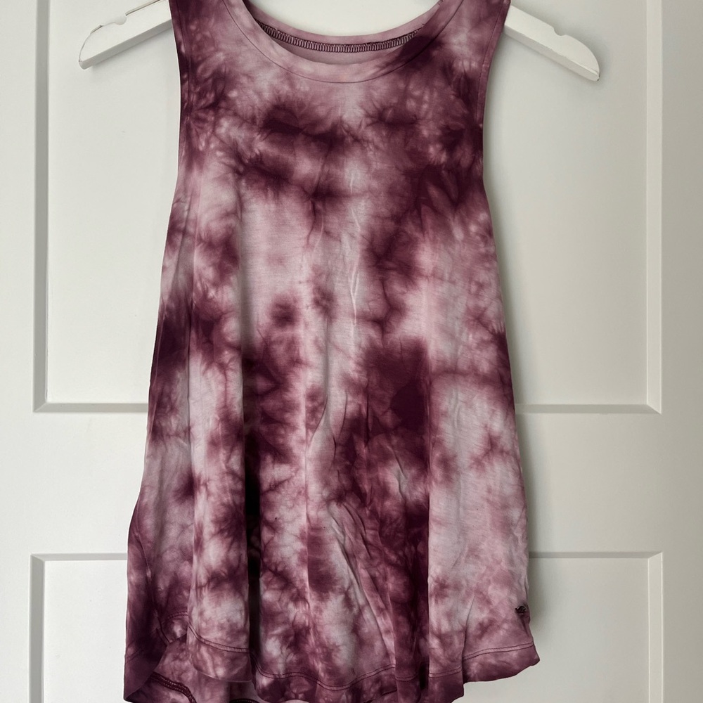 American Eagle Outfitters Red and White Sleeveless Tank Top